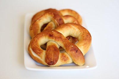 Soft pretzels - Kirbie's Cravings