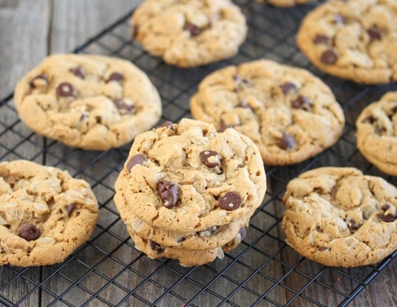 Flourless Peanut Butter Oatmeal Cookies - Kirbie's Cravings