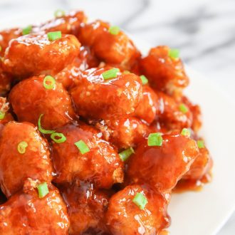 Baked Honey Sriracha Chicken - Kirbie's Cravings