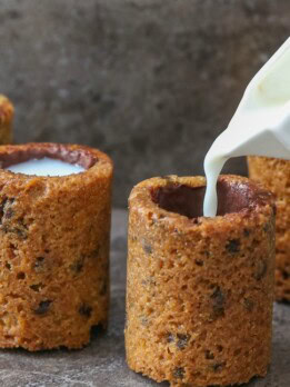 chocolate chip cookie shots