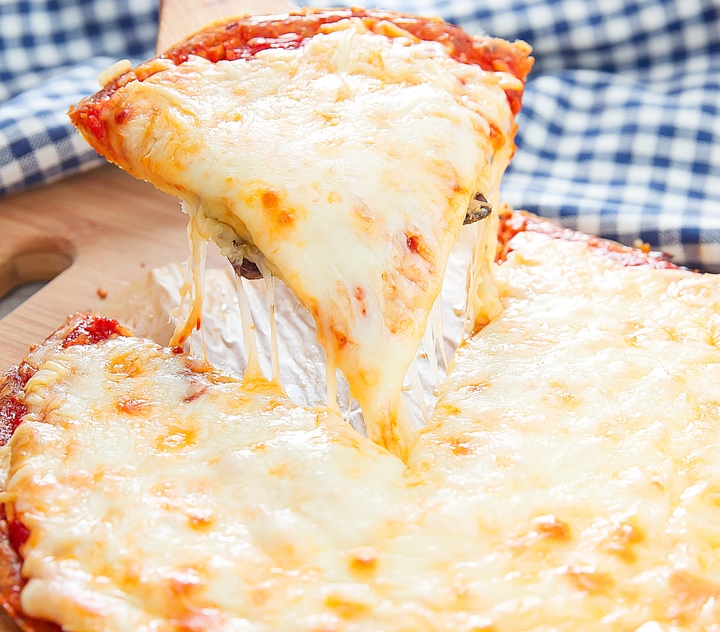 Flourless Cheese Crust Pizza