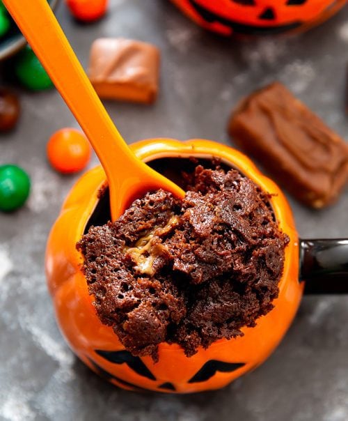 Halloween Candy Mug Cake - Kirbie's Cravings