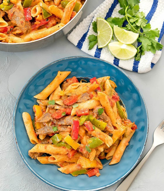One Pot Fajita Pasta (Easy 30 Minute Recipe!) Kirbie's Cravings