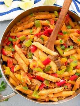 overhead photo of fajita pasta