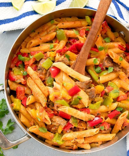 overhead photo of fajita pasta