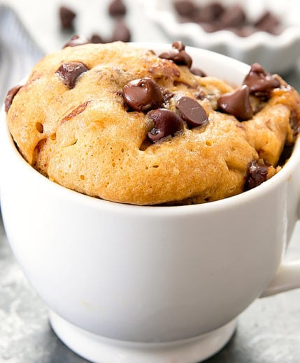 flourless peanut butter chocolate chip mug cake