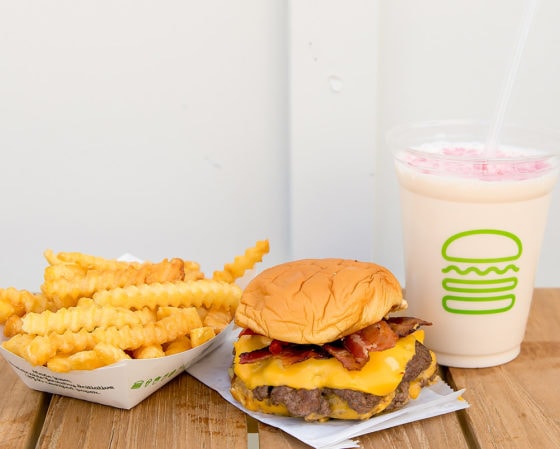 Shake Shack (One Paseo)