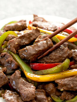 close-up photo of chinese pepper steak
