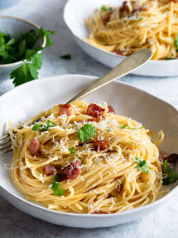 photo of a bowl of pasta
