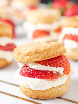 photo of strawberry shortcakes