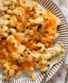 overhead photo of a plate of macaroni and cheese