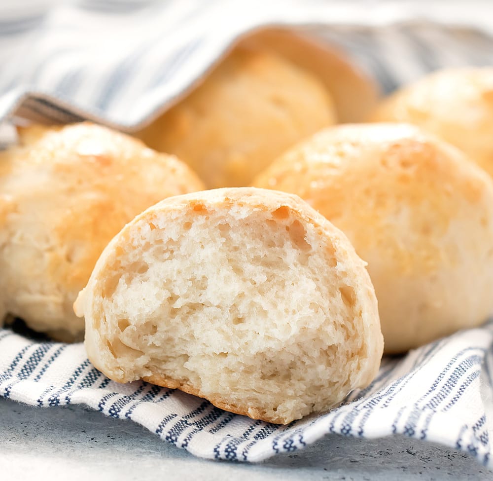 No Yeast Dinner Rolls - Kirbie's Cravings