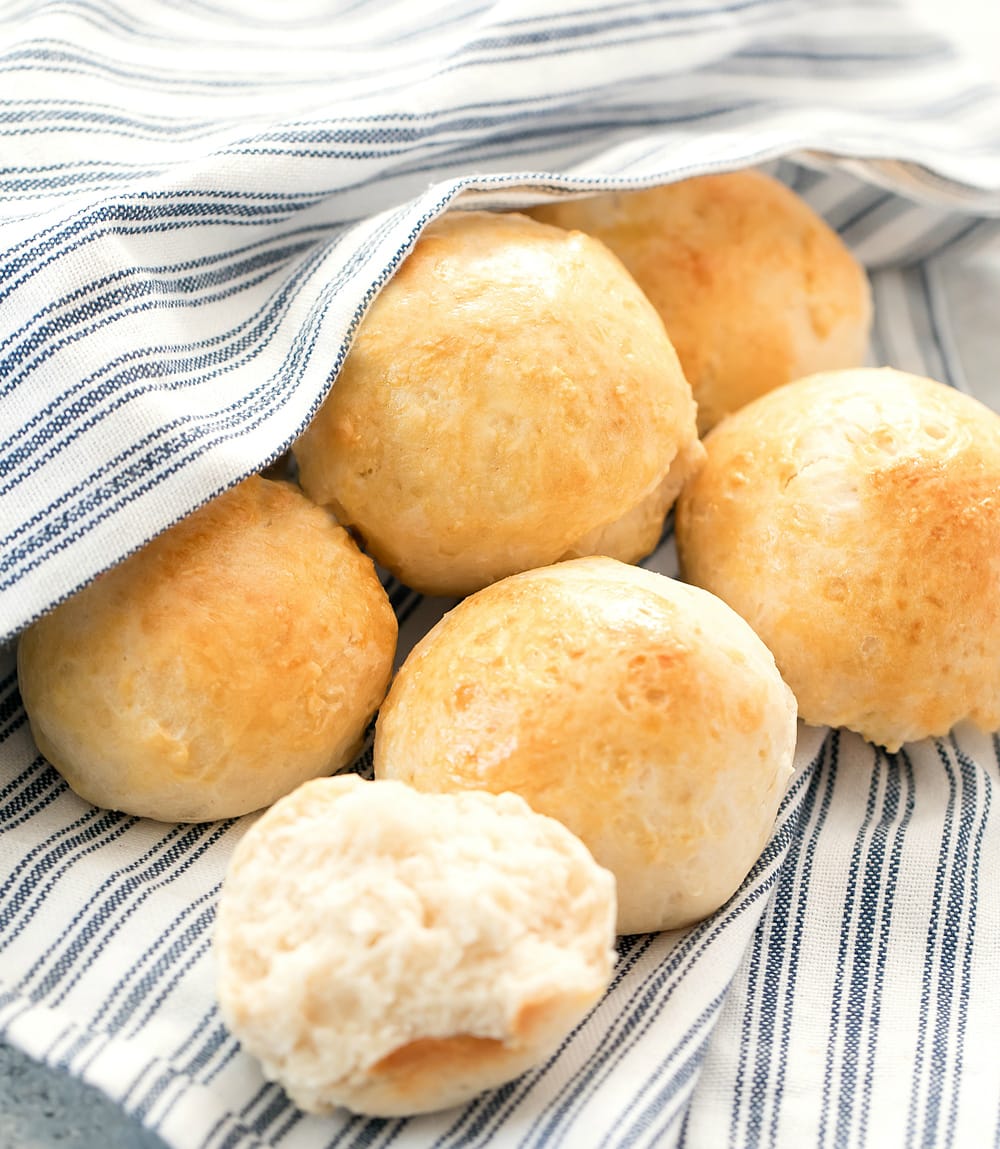 No Yeast Dinner Rolls - Kirbie's Cravings