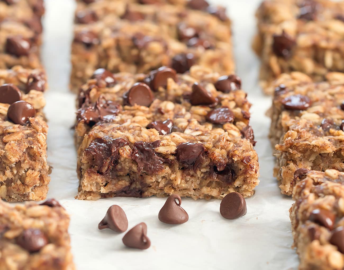 4 Ingredient Healthy Oatmeal Breakfast Bars (Flourless, Eggless