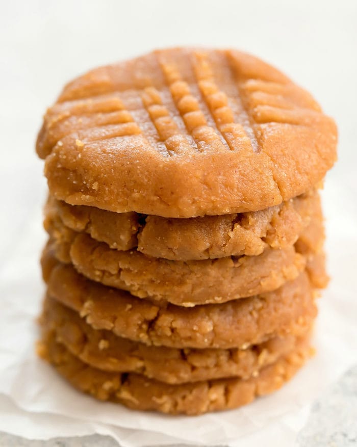 stack of six cookies.