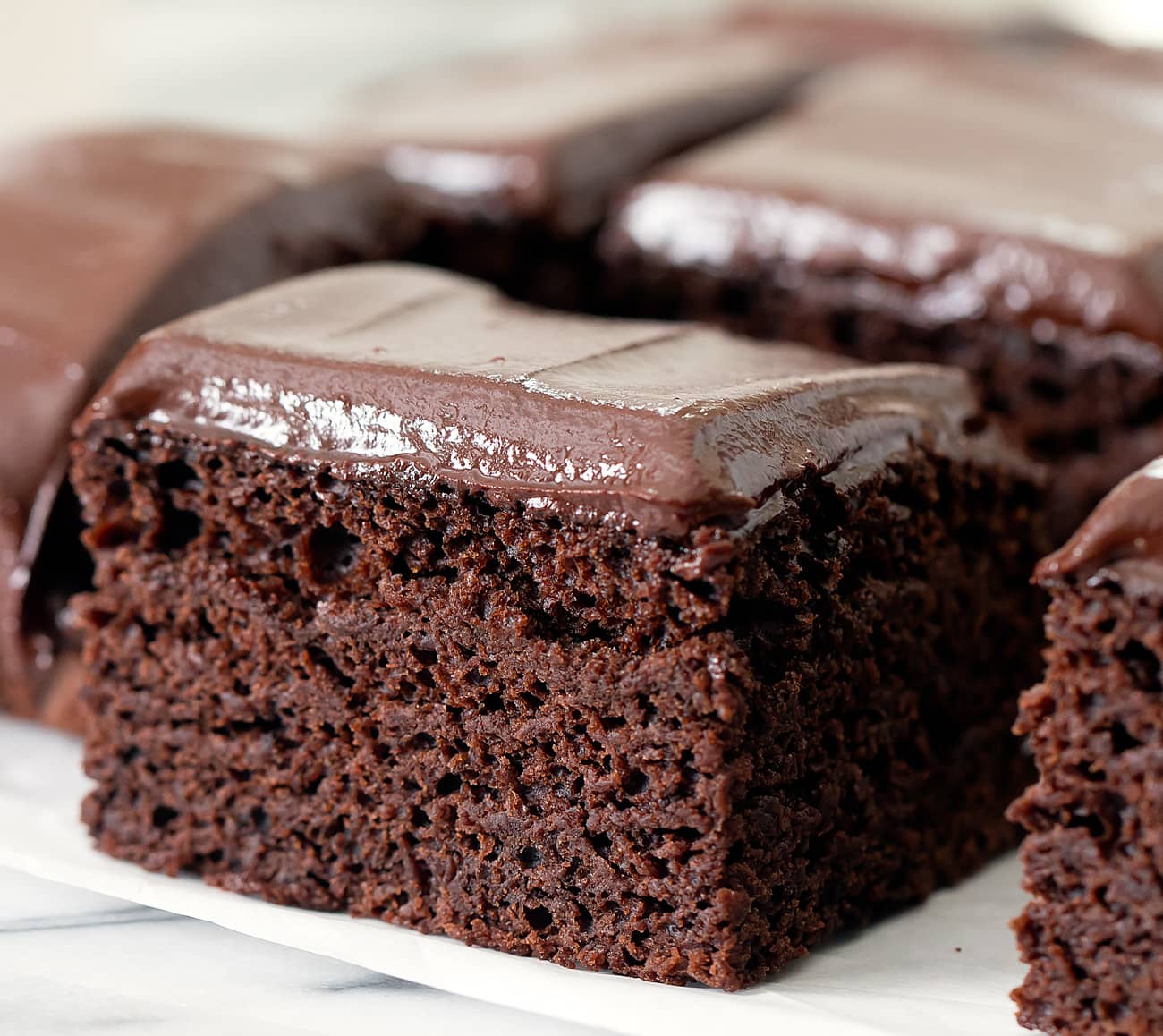 Healthier Chocolate Cake (No Eggs, Butter or Oil) Kirbie's Cravings