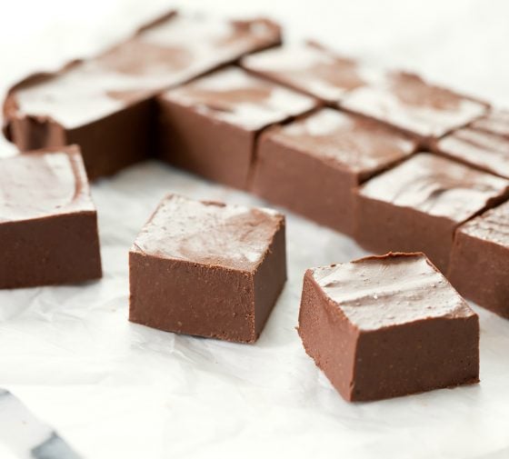 2 Ingredient Easy Chocolate Fudge - Kirbie's Cravings