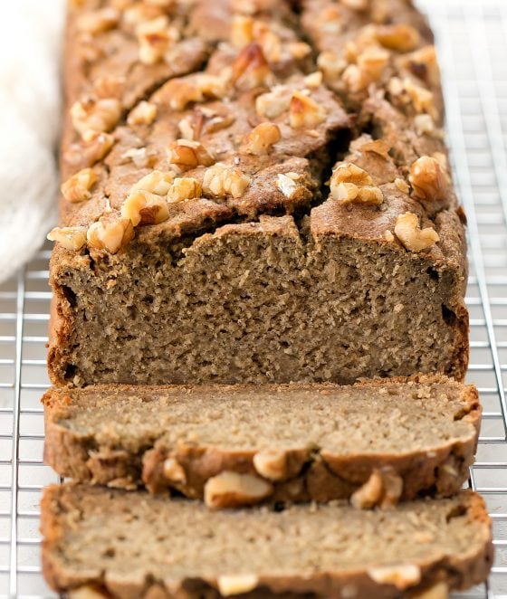 4 Ingredient Healthy Banana Oatmeal Bread (No Flour, Refined Sugar or