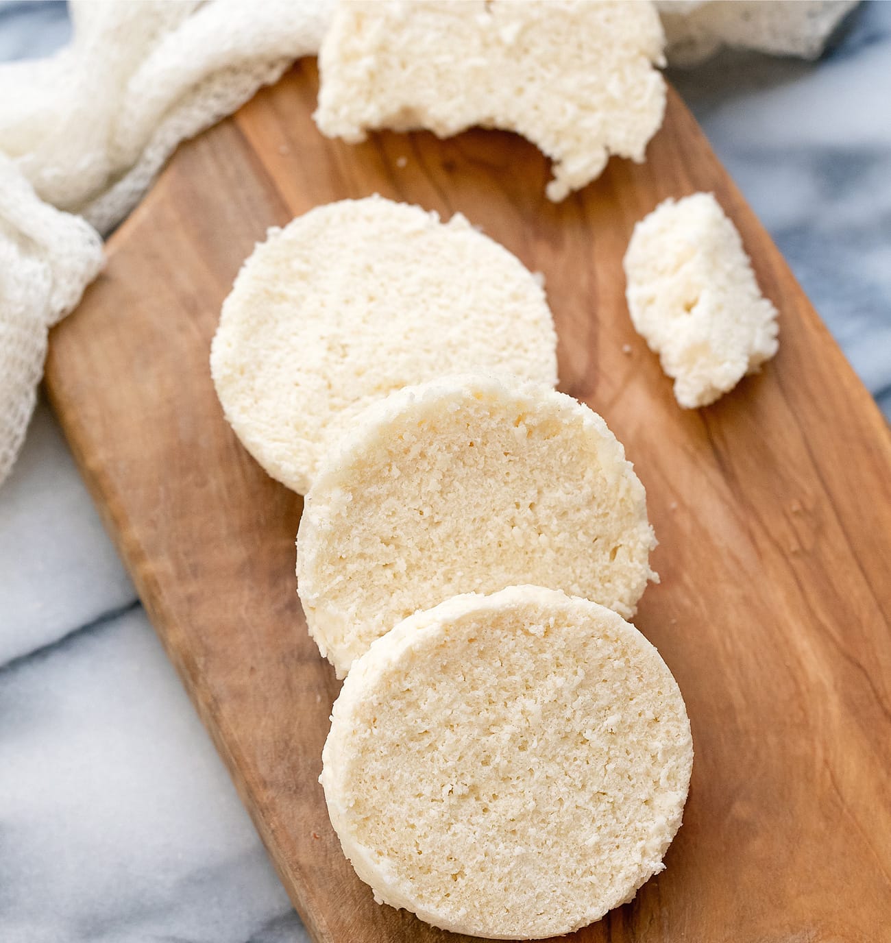 2 Ingredient Microwave Bread (Cooks in 30 Seconds; No Yeast, Eggs, Oil