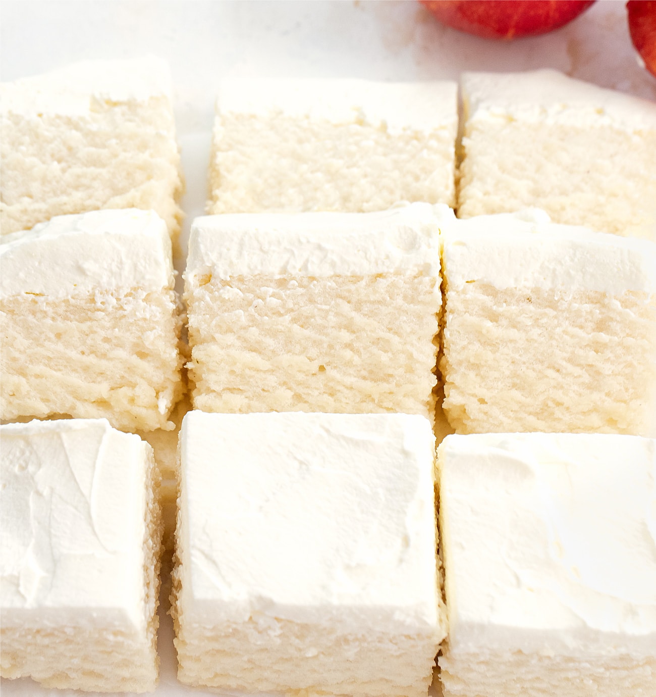 Easy Homemade Marshmallow Fluff (4 Ingredients) - Kirbie's Cravings