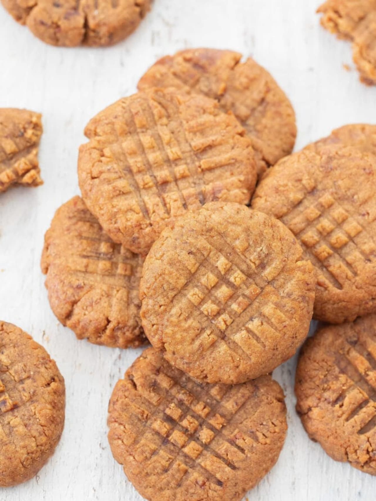 2 INGREDIENT PEANUT BUTTER COOKIES (NO FLOUR, EGGS, ADDED SUGAR, OR OIL