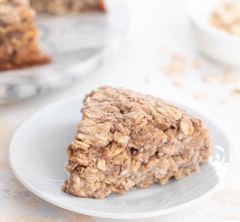 2 Ingredient Banana Oatmeal Cake (No Flour, Eggs, Sugar, Butter or Oil
