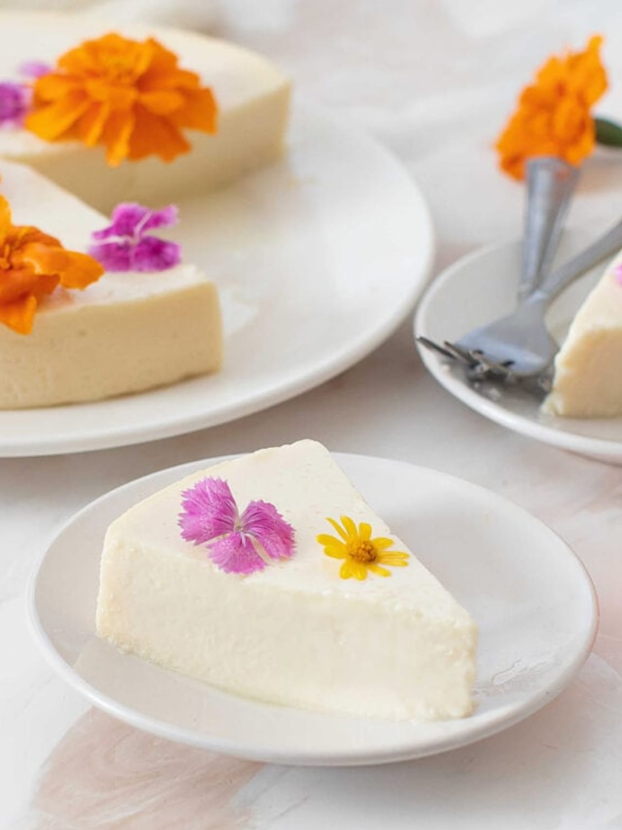 2 INGREDIENT CHEESECAKE (NO CREAM CHEESE, EGGS, BUTTER OR OIL) Kirbie's Cravings