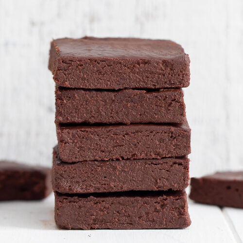 2 Ingredient No Bake Brownies (No Flour, Eggs, or Oil) - Kirbie's Cravings