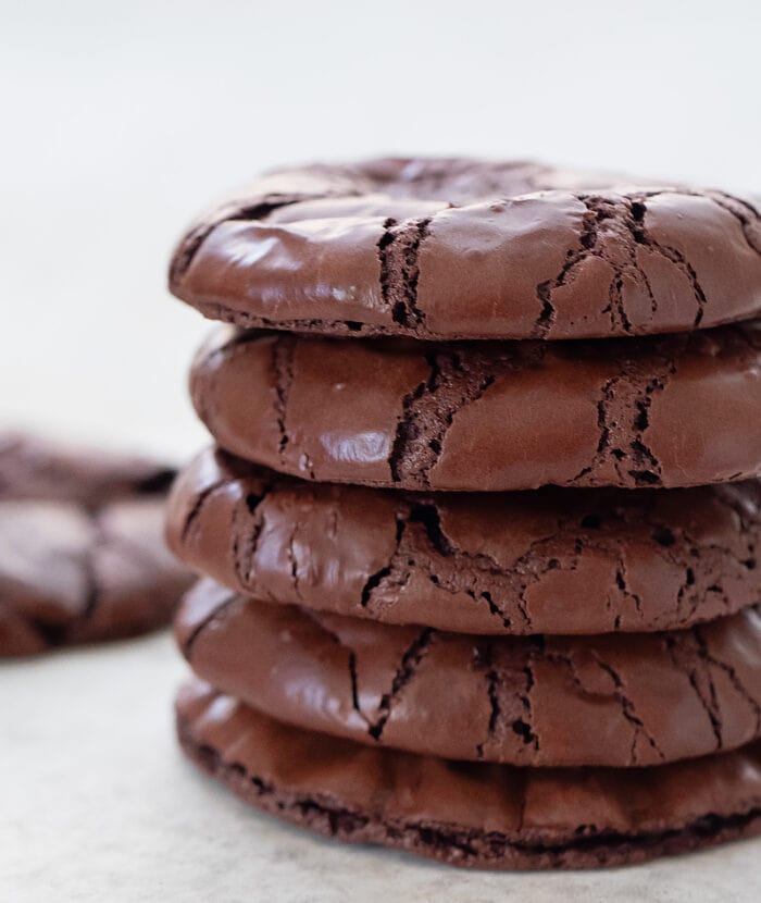 a stack of five cookies.