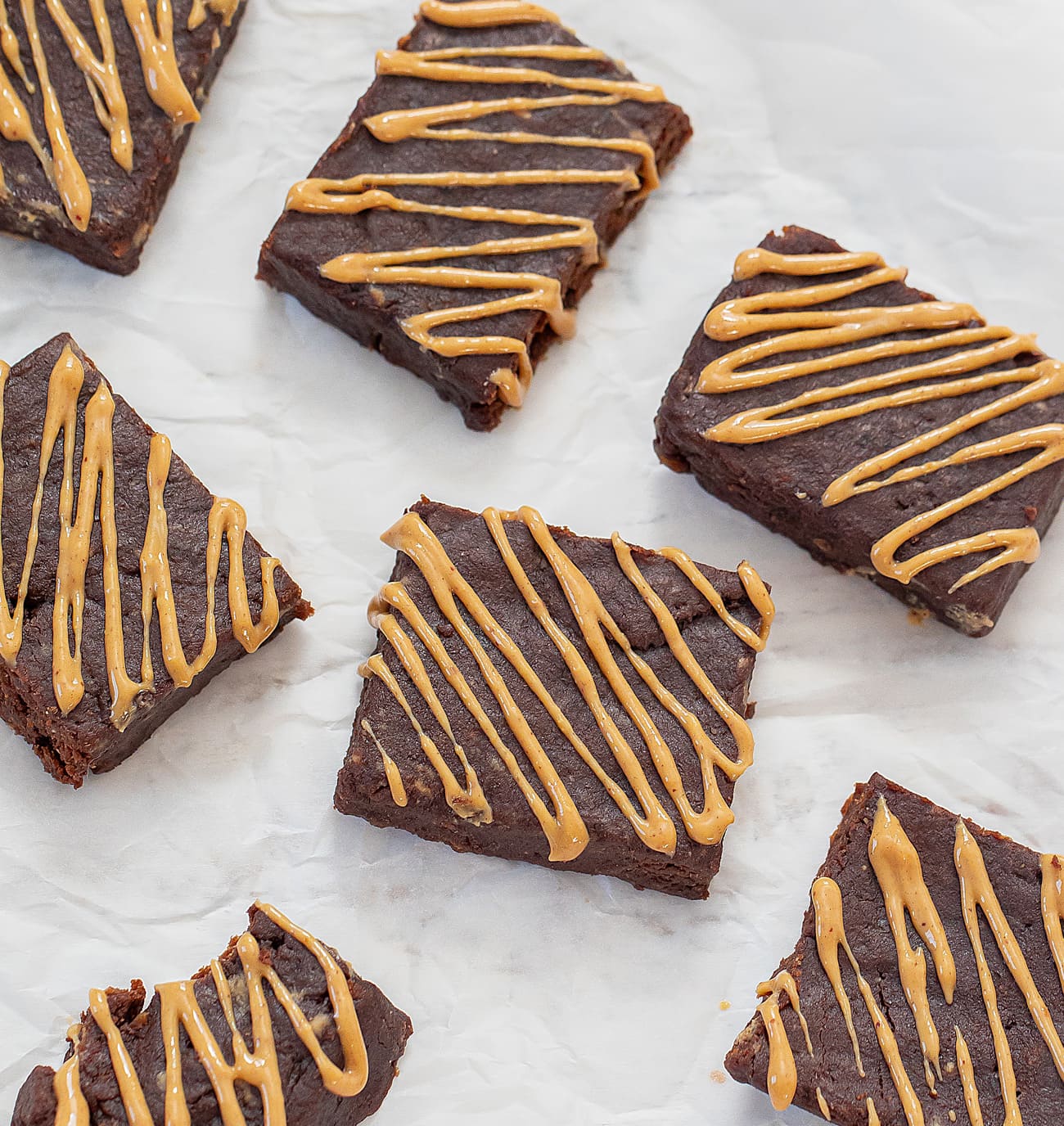 3 Ingredient Healthy Peanut Butter Brownies (No Flour, Eggs, Refined