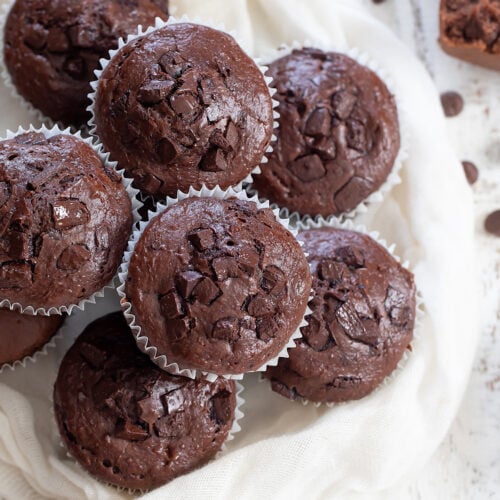 https://kirbiecravings.com/wp-content/uploads/2022/08/2-ingredient-chocolate-muffins-8a-500x500.jpg