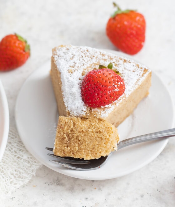 4 Ingredient Peanut Butter Cake (No Flour, Butter, Milk or Oil