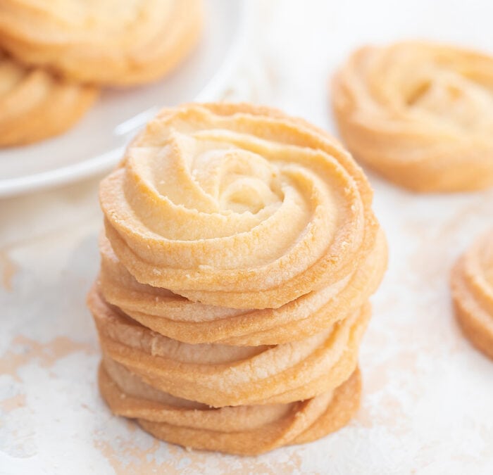 Buttery 3-Ingredient Shortbread Cookies Recipe: How to Make It