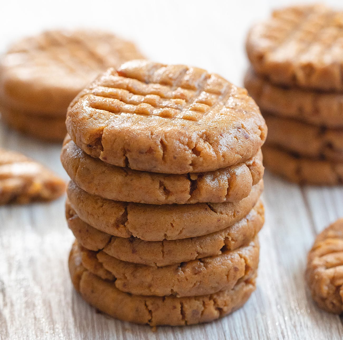 Peanut Butter Oreo Cookies - Kirbie's Cravings