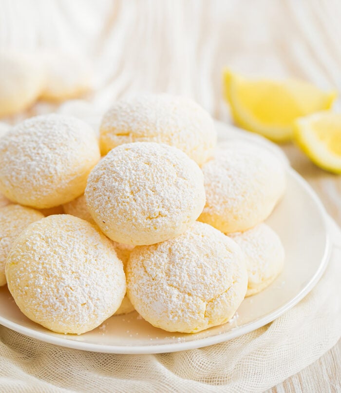 a plate of lemon meltaway cookies.