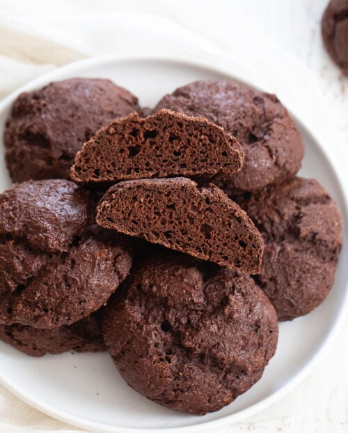 3 Ingredient Chocolate Bread Rolls (No Yeast, Eggs, Butter or Oil ...