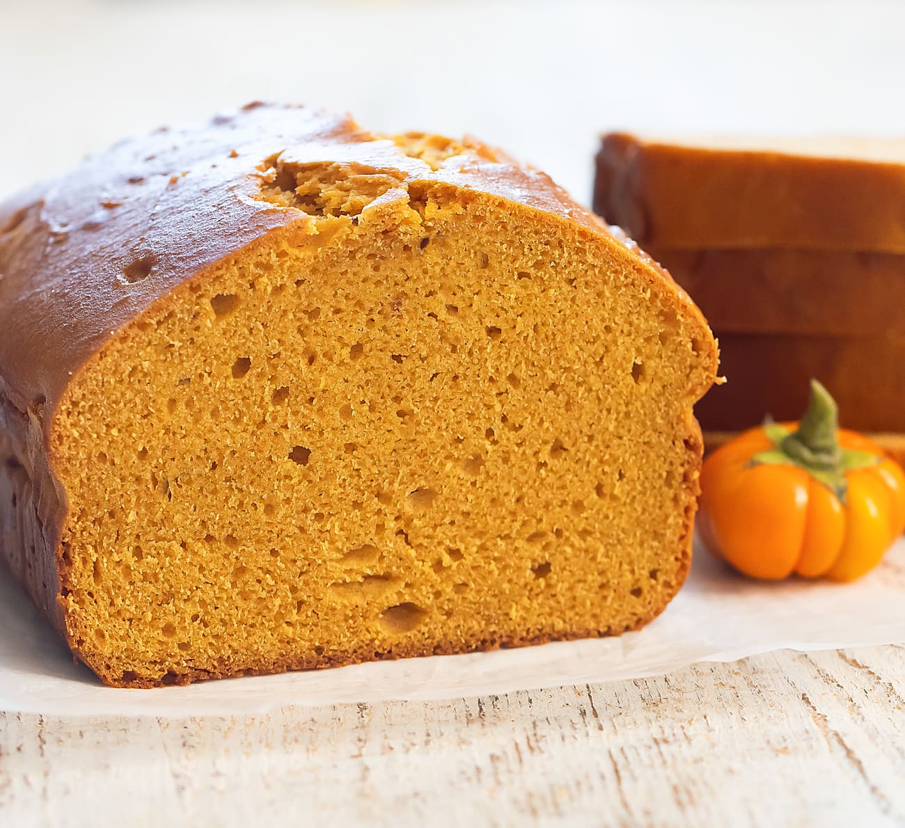 3 Ingredient Pumpkin Bread (No Eggs, Butter Or Oil) - Kirbie's Cravings