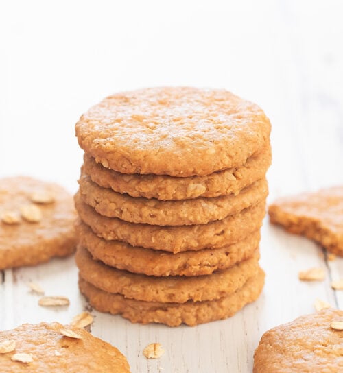 3 Ingredient Crispy Peanut Butter Oatmeal Cookies (No Flour, Refined Sugar, Eggs, or Butter