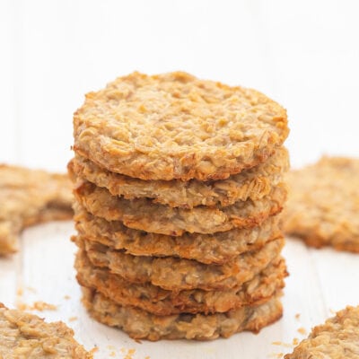 4 Ingredient Crispy Coconut Oatmeal Cookies (No Flour, Added Sugar ...