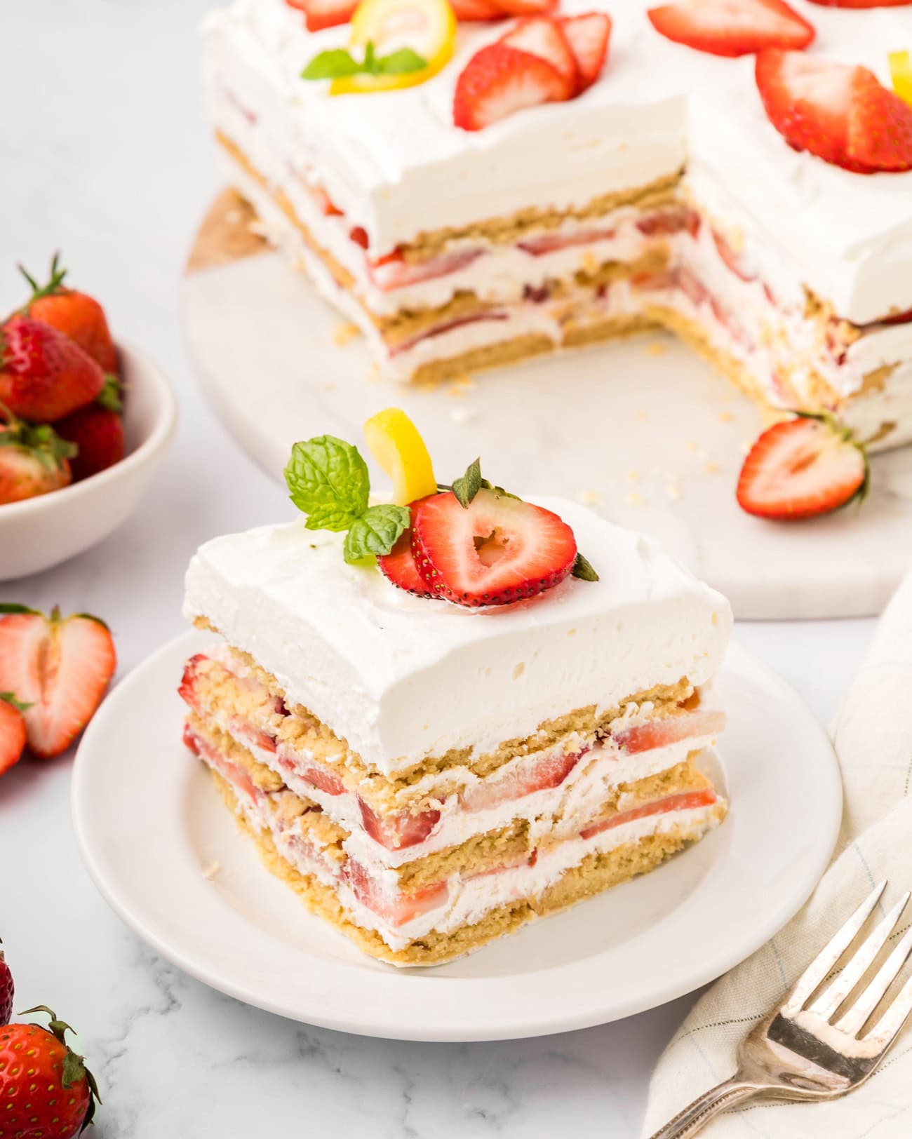 4 Ingredient No Bake Strawberry Lemon Icebox Cake - Kirbie's Cravings