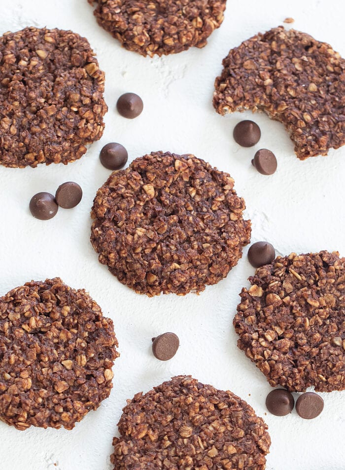 3 ingredient chocolate oatmeal cookies with chocolate chips