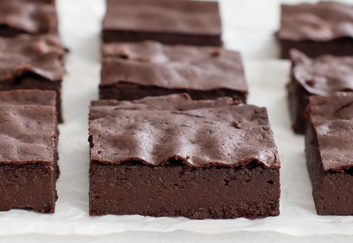 individual brownies lined up in rows