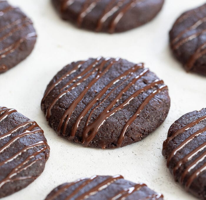 Cookies with a chocolate drizzle
