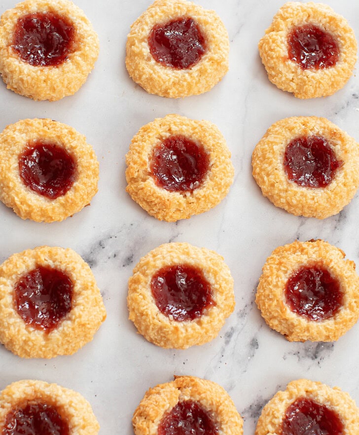 Cookies with jam in the middle