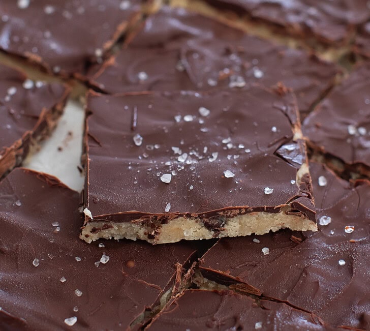 Cookie bark with chocolate and salt on top