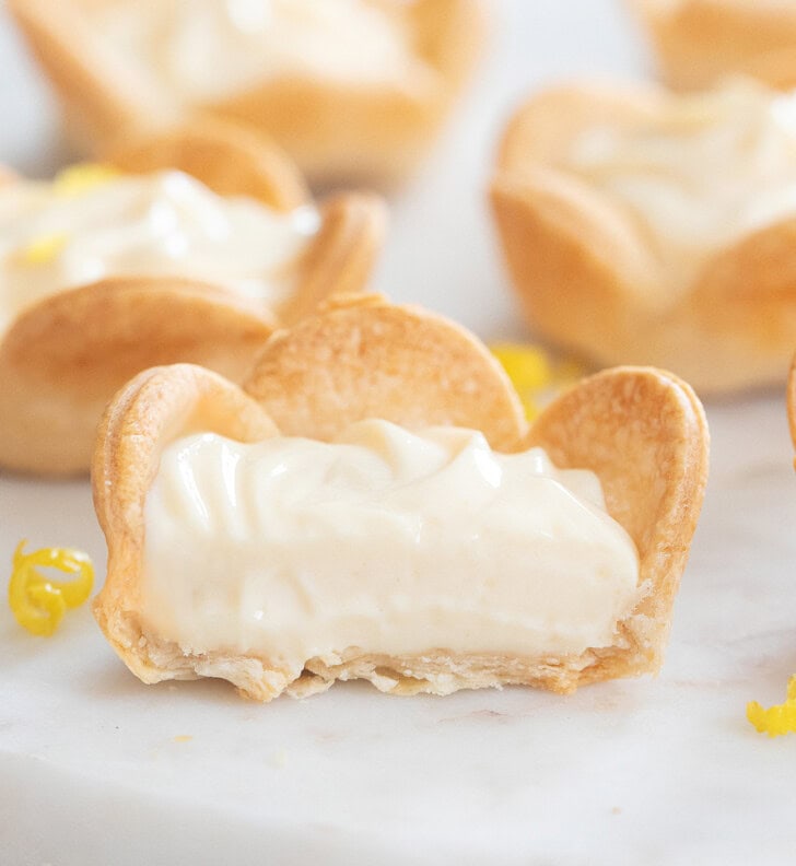 A lemon cottage cheesecake cut in half