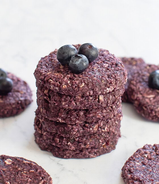 Simple 4 Ingredient No Bake Blueberry Oatmeal Cookies