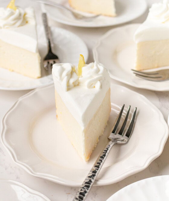 Simple 4 Ingredient Lemon Yogurt Cheesecake